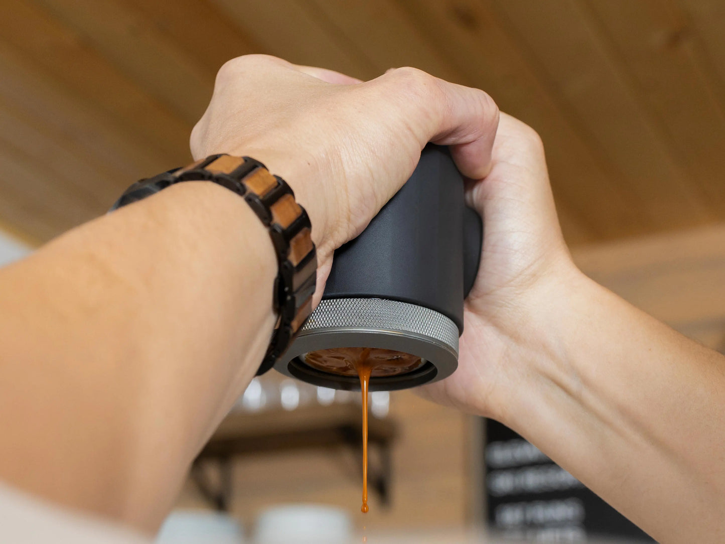 WACACO Picopresso Machine à Espresso Portable, Machine à Café Spécialité, Café de Voyage sous 18 Bars, Cadeau, Nouvel An